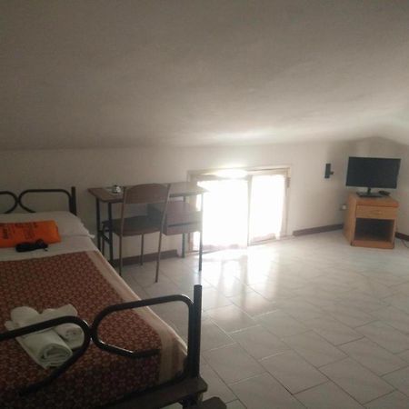 Hotel Peonia Римини Экстерьер фото