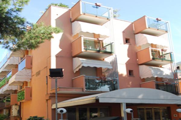 Hotel Peonia Римини Экстерьер фото